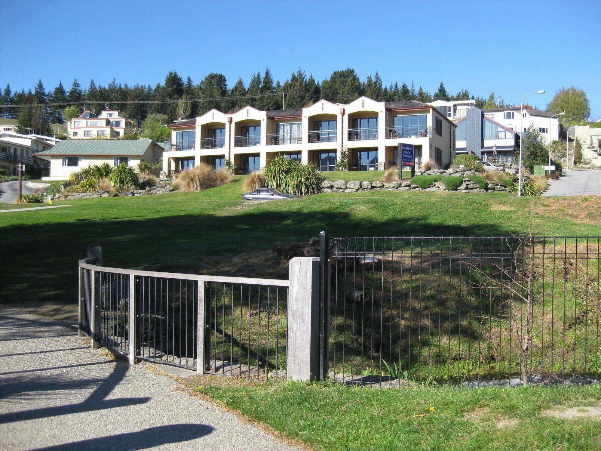 The Moorings Motel And Apartments Wanaka Exterior foto