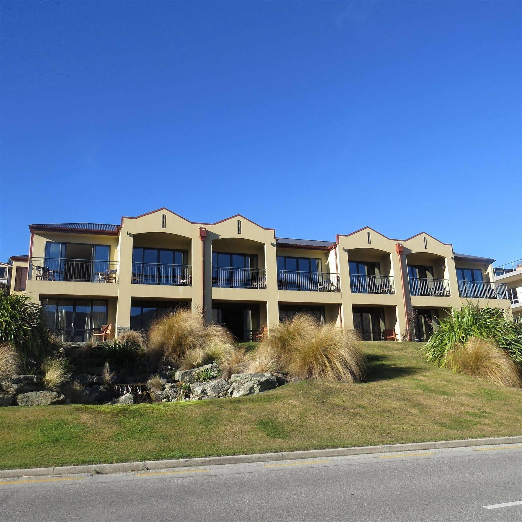 The Moorings Motel And Apartments Wanaka Exterior foto